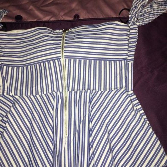 NWT Peplum Blue White, Off the shoulder Corset Bustier Top with Bow Bebe - Picture 6 of 6